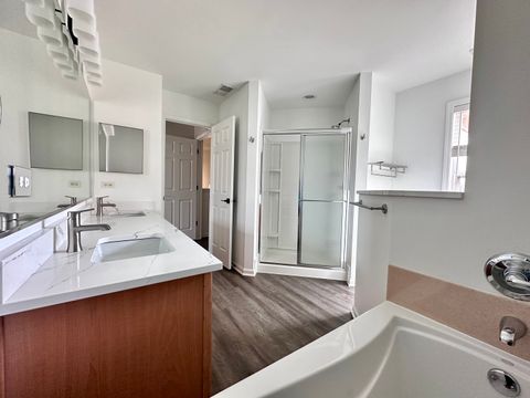 Tiny photo for 1875 N Crenshaw Circle, Vernon Hills, IL 60061 (MLS # 12636640)