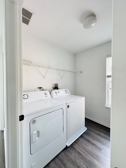 Tiny photo for 1875 N Crenshaw Circle, Vernon Hills, IL 60061 (MLS # 12636640)