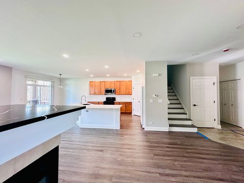 Tiny photo for 1875 N Crenshaw Circle, Vernon Hills, IL 60061 (MLS # 12636640)