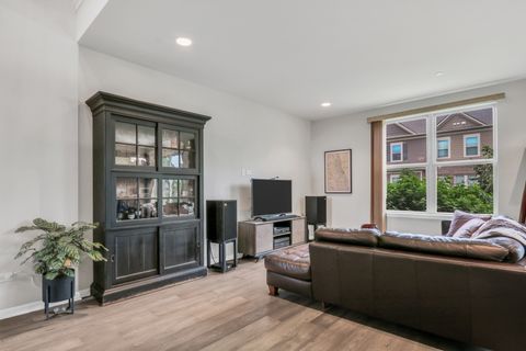 Tiny photo for 415 Highcroft Way, Lincolnshire, IL 60069 (MLS # 12494040)