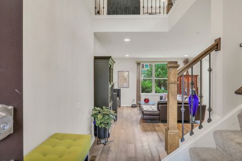 Tiny photo for 415 Highcroft Way, Lincolnshire, IL 60069 (MLS # 12494040)