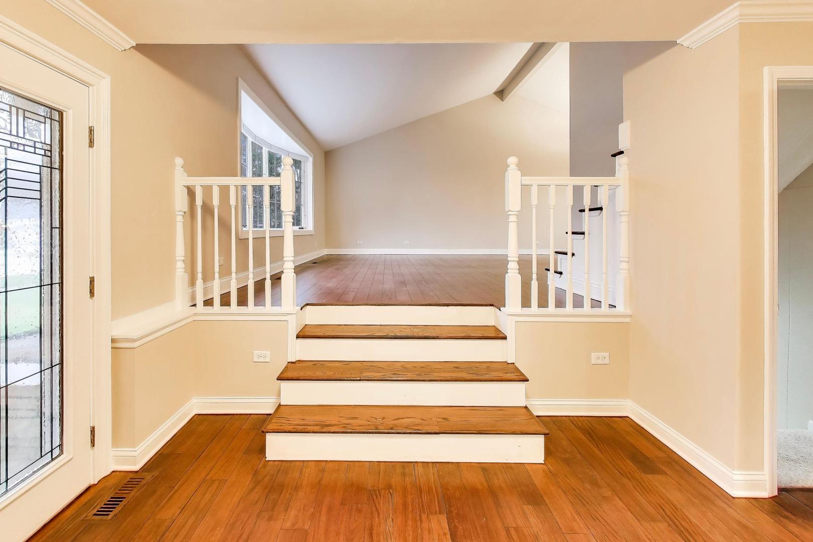 905 Crestfield Avenue