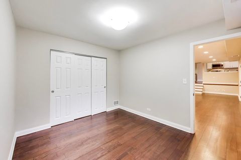 Tiny photo for 905 Crestfield Avenue, Libertyville, IL 60048 (MLS # 12580129)