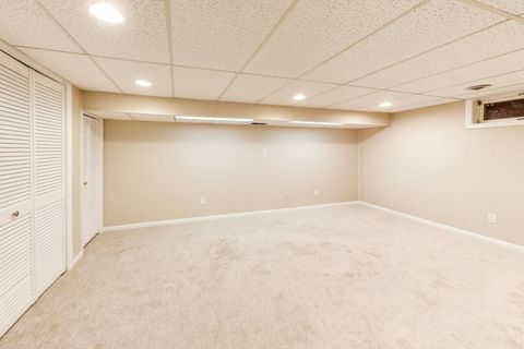 Tiny photo for 905 Crestfield Avenue, Libertyville, IL 60048 (MLS # 12580129)