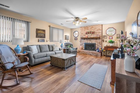 Tiny photo for 17713 66th Avenue, Tinley Park, IL 60477 (MLS # 12498813)
