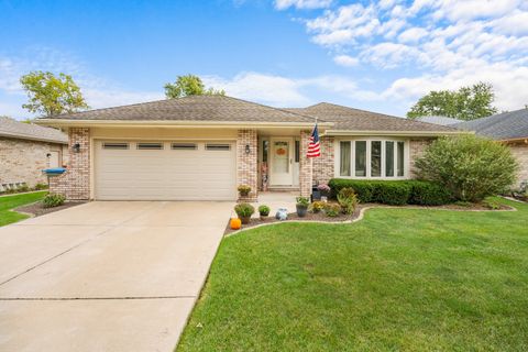 Photo of 17713 66th Avenue, Tinley Park, IL 60477 (MLS # 12498813) Photo of 17713 66th Avenue, Tinley Park, IL 60477 (MLS # 12498813)