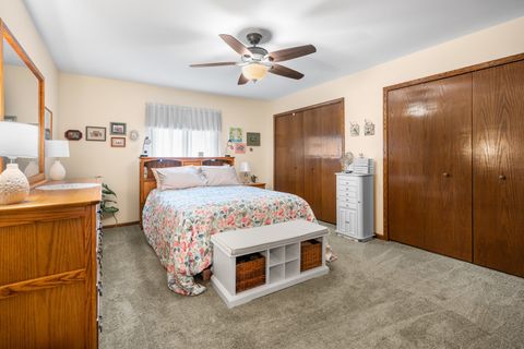 Tiny photo for 17713 66th Avenue, Tinley Park, IL 60477 (MLS # 12498813)