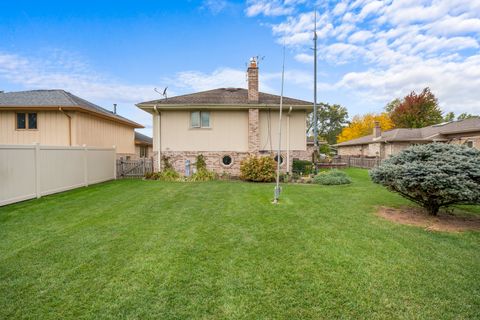 Tiny photo for 17713 66th Avenue, Tinley Park, IL 60477 (MLS # 12498813)