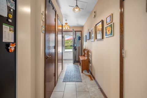 Tiny photo for 17713 66th Avenue, Tinley Park, IL 60477 (MLS # 12498813)
