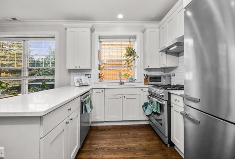 Tiny photo for 2711 N MILDRED Avenue #2A, Chicago, IL 60614 (MLS # 12766621)