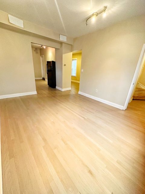 Tiny photo for 2225 W Oakdale Avenue, Chicago, IL 60618 (MLS # 12557790)