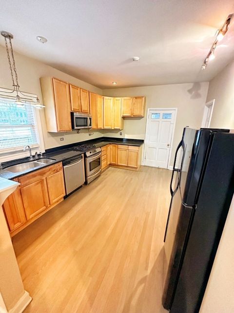 Tiny photo for 2225 W Oakdale Avenue, Chicago, IL 60618 (MLS # 12557790)