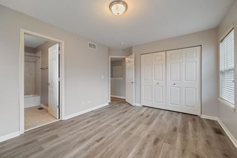 Tiny photo for 982 TUSCANY Drive, Streamwood, IL 60107 (MLS # 12535050)