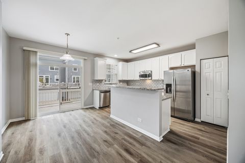 Tiny photo for 982 TUSCANY Drive, Streamwood, IL 60107 (MLS # 12535050)