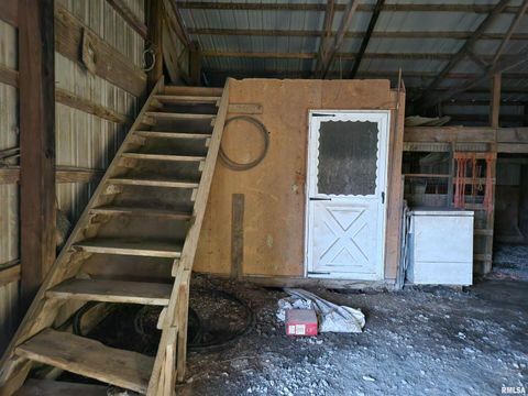 Tiny photo for 14625 E E IL Hwy 15 Highway, Mt Vernon, IL 62864 (MLS # EB457659)