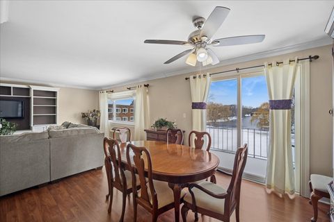 Tiny photo for 2700 E Bel Aire Drive #303, Arlington Heights, IL 60004 (MLS # 12596743)