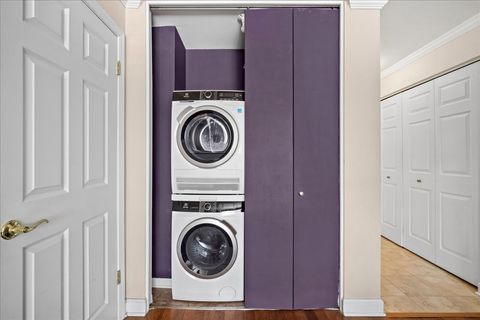 Tiny photo for 2700 E Bel Aire Drive #303, Arlington Heights, IL 60004 (MLS # 12596743)