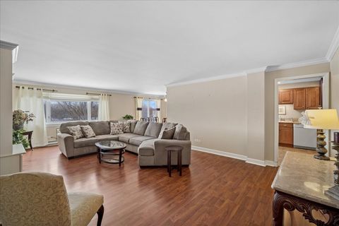 Tiny photo for 2700 E Bel Aire Drive #303, Arlington Heights, IL 60004 (MLS # 12596743)