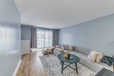 A home in Mount Prospect