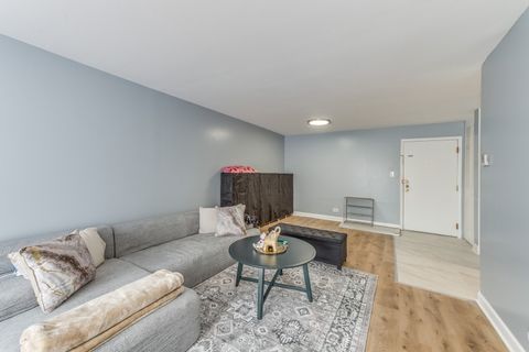 A home in Mount Prospect