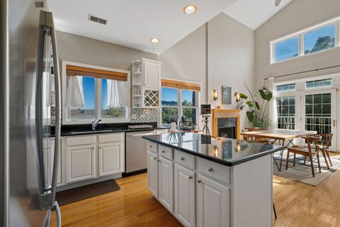 Tiny photo for 1224 W WINONA Street #3E, Chicago, IL 60640 (MLS # 12494166)