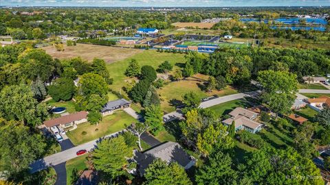 Tiny photo for 977 Lindenwood Drive, Aurora, IL 60506 (MLS # 12492259)