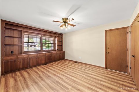 Tiny photo for 977 Lindenwood Drive, Aurora, IL 60506 (MLS # 12492259)