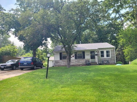Photo of 7806 WESTVIEW Street, Woodridge, IL 60517 (MLS # 12688564)