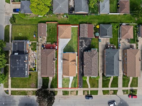 Tiny photo for 9411 S Springfield Avenue, Evergreen Park, IL 60805 (MLS # 12654595)