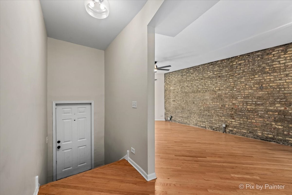 2439 N Kedzie Boulevard 1