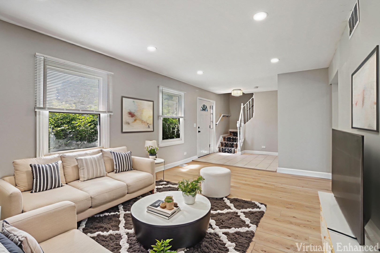 2208 Kensington Drive