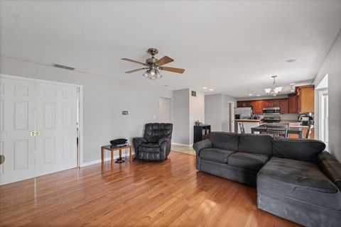 Tiny photo for 306 N Beringer Circle, Urbana, IL 61802 (MLS # 12392551)