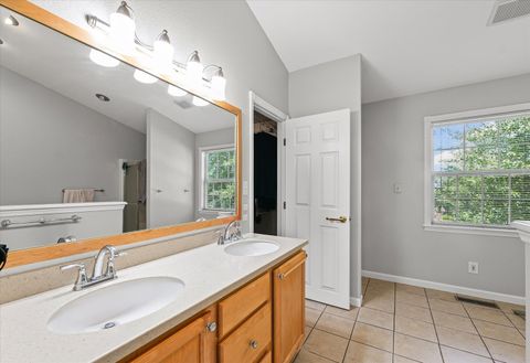 Tiny photo for 306 N Beringer Circle, Urbana, IL 61802 (MLS # 12392551)