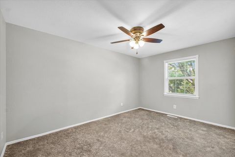 Tiny photo for 306 N Beringer Circle, Urbana, IL 61802 (MLS # 12392551)