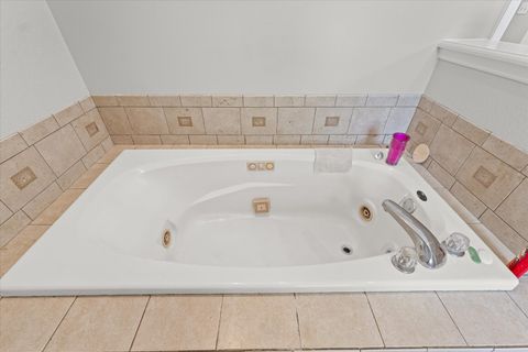 Tiny photo for 306 N Beringer Circle, Urbana, IL 61802 (MLS # 12392551)