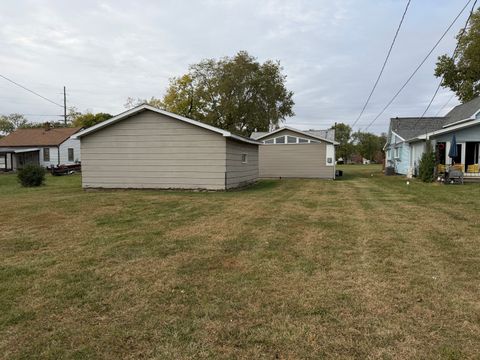 Tiny photo for 1009 Ave C, Rock Falls, IL 61071 (MLS # 12496400)