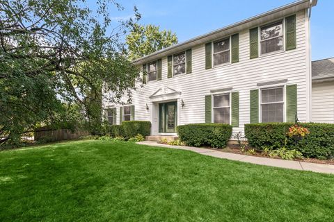 Tiny photo for 555 Basil Road, Lake Bluff, IL 60044 (MLS # 12477831)