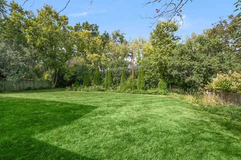 Tiny photo for 555 Basil Road, Lake Bluff, IL 60044 (MLS # 12477831)