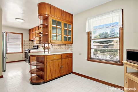 Tiny photo for 2029 Lloyd Avenue, Waukegan, IL 60085 (MLS # 12485660)