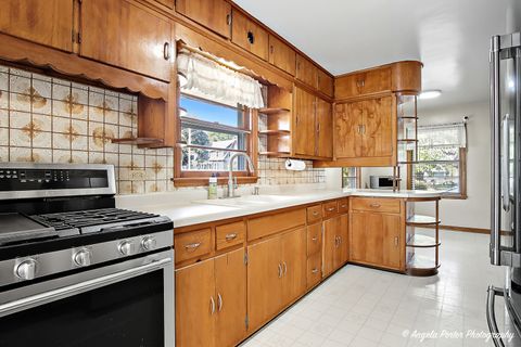 Tiny photo for 2029 Lloyd Avenue, Waukegan, IL 60085 (MLS # 12485660)