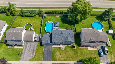Tiny photo for 5903 Castlewood Trail, McHenry, IL 60050 (MLS # 12698414)