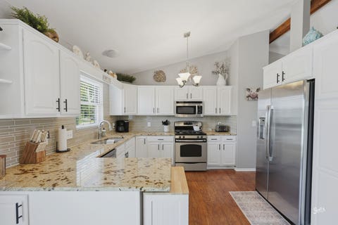 Tiny photo for 5903 Castlewood Trail, McHenry, IL 60050 (MLS # 12698414)