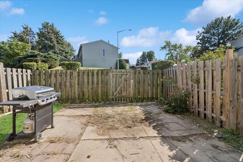 Tiny photo for 149 Thomas Road, Bolingbrook, IL 60440 (MLS # 12462563)