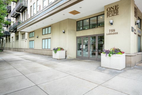 Tiny photo for 758 N Larrabee Street #418, Chicago, IL 60654 (MLS # 12735714)