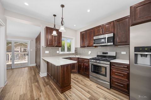 Tiny photo for 1329 Wisconsin Avenue, Berwyn, IL 60402 (MLS # 12452643)