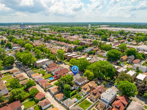 Tiny photo for 1329 Wisconsin Avenue, Berwyn, IL 60402 (MLS # 12452643)