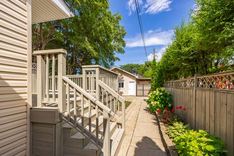 Tiny photo for 1329 Wisconsin Avenue, Berwyn, IL 60402 (MLS # 12452643)