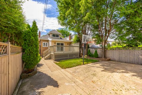 Tiny photo for 1329 Wisconsin Avenue, Berwyn, IL 60402 (MLS # 12452643)