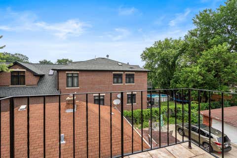 Tiny photo for 5729 N Cicero Avenue #3B, Chicago, IL 60646 (MLS # 12724548)