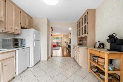 Tiny photo for 5729 N Cicero Avenue #3B, Chicago, IL 60646 (MLS # 12724548)